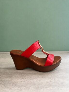 Italian Shoemakers Red Wedge Sandals Size 5.5M